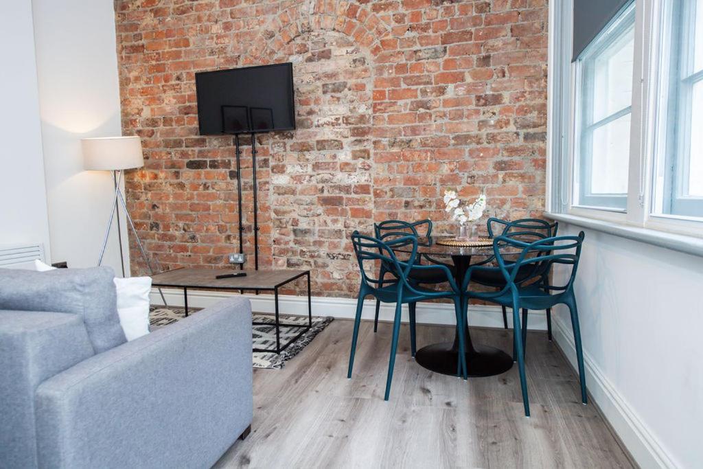 One Bedroom In Centre * Liverpool